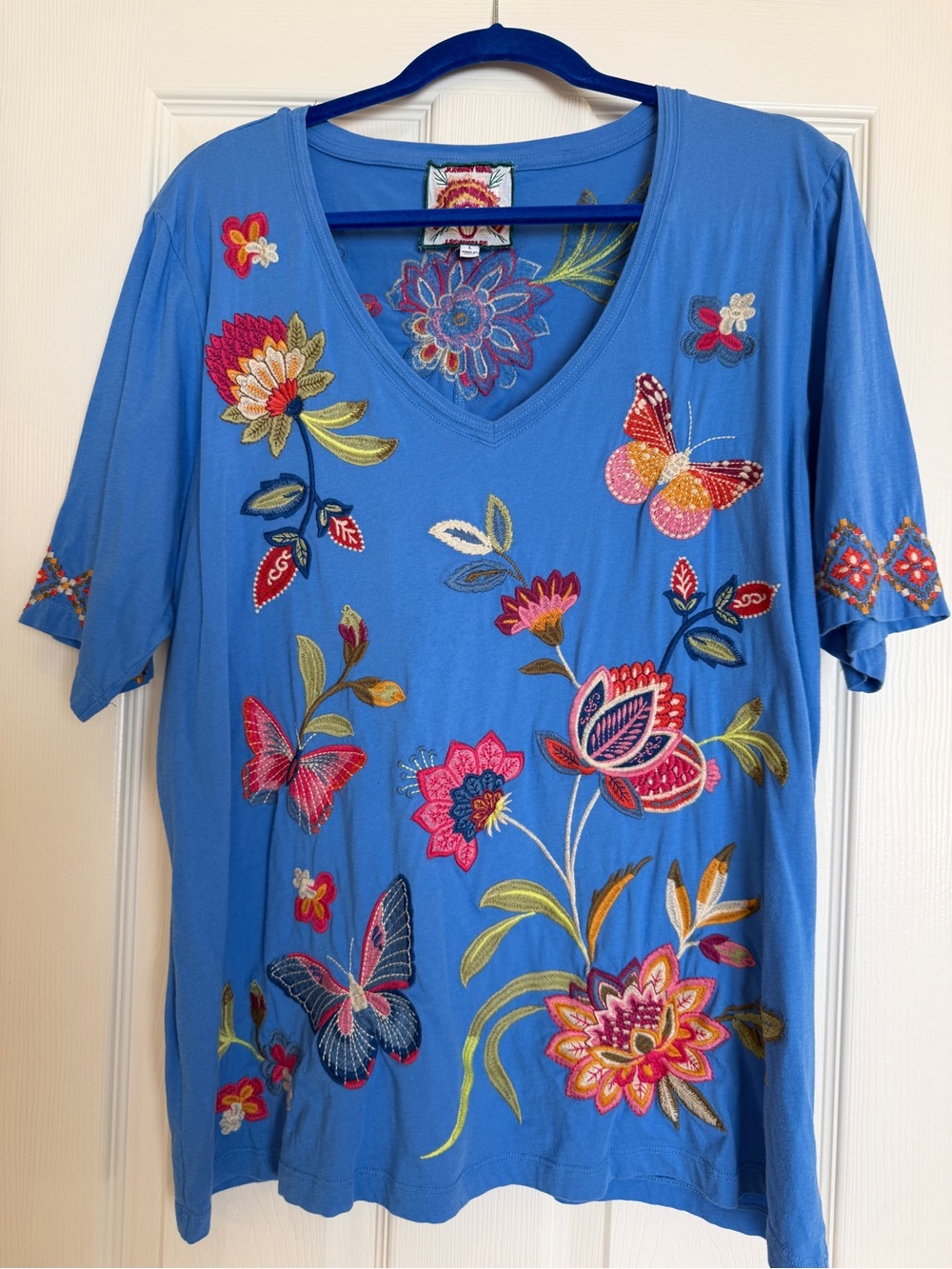Johnny Was Gracey Trapunto V-Neck Embroidered Tee Ultramarine Sz Large
